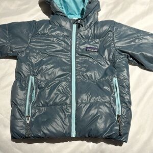 Patagonia baby hi-loft down sweater hoody like new condition! 3T - unisex color